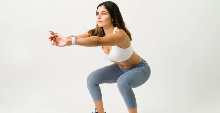 5 Benefícios de Praticar a Postura de Cócoras